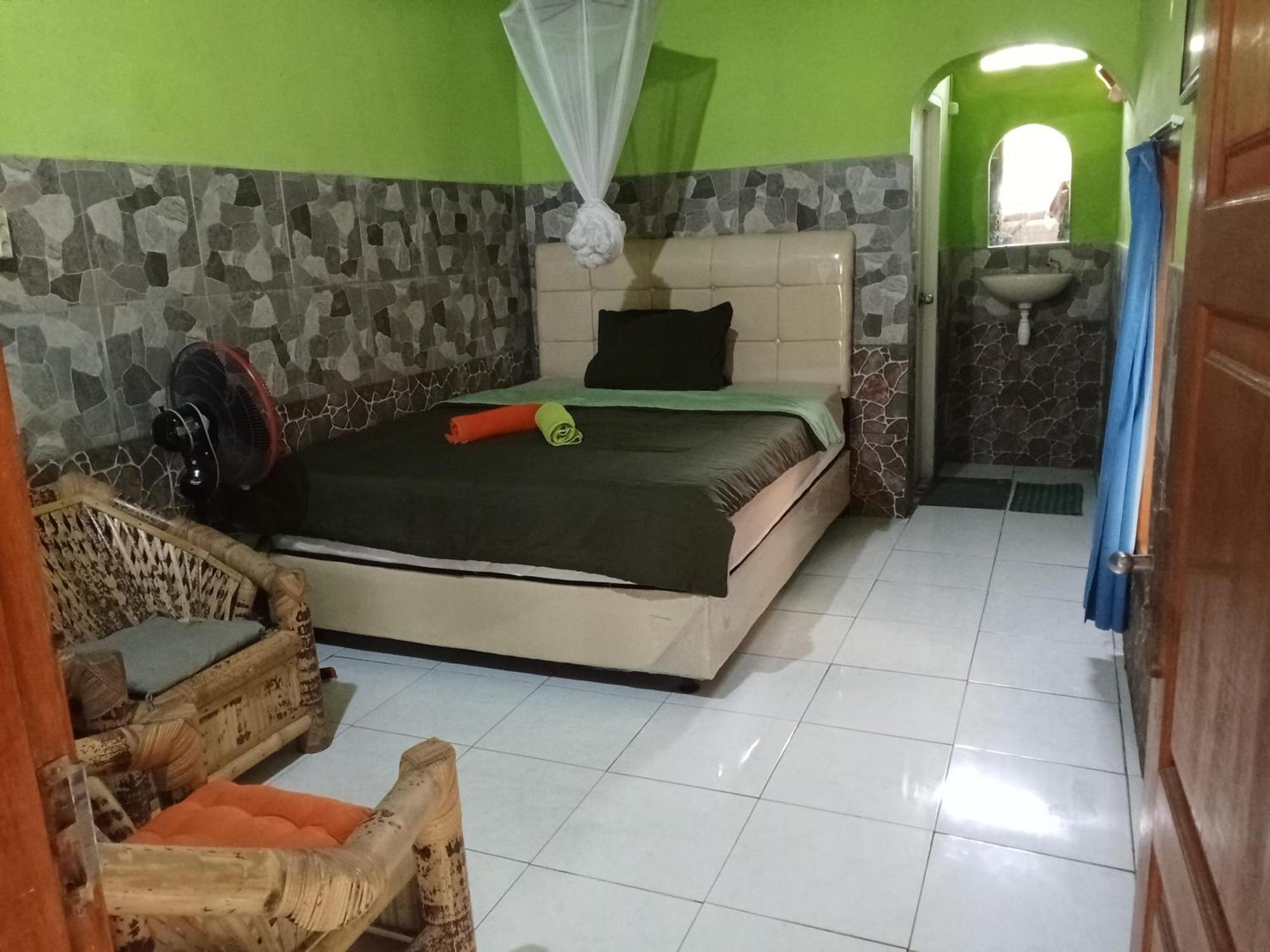 Pelangi Homestay Bungalow Gili Gede เซกอตอง ภายนอก รูปภาพ